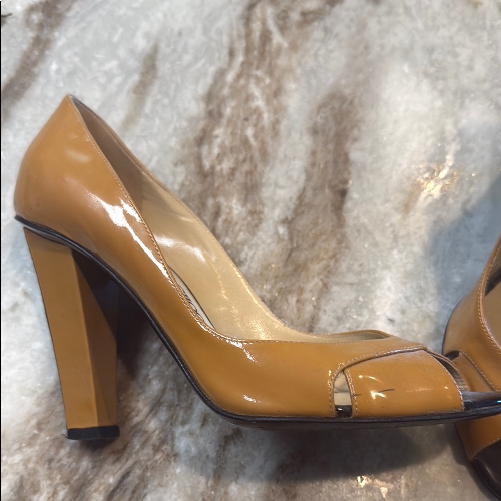 Jimmy Choo Tan and Black Peep patent leather Toe Heels - Picture 2 of 12